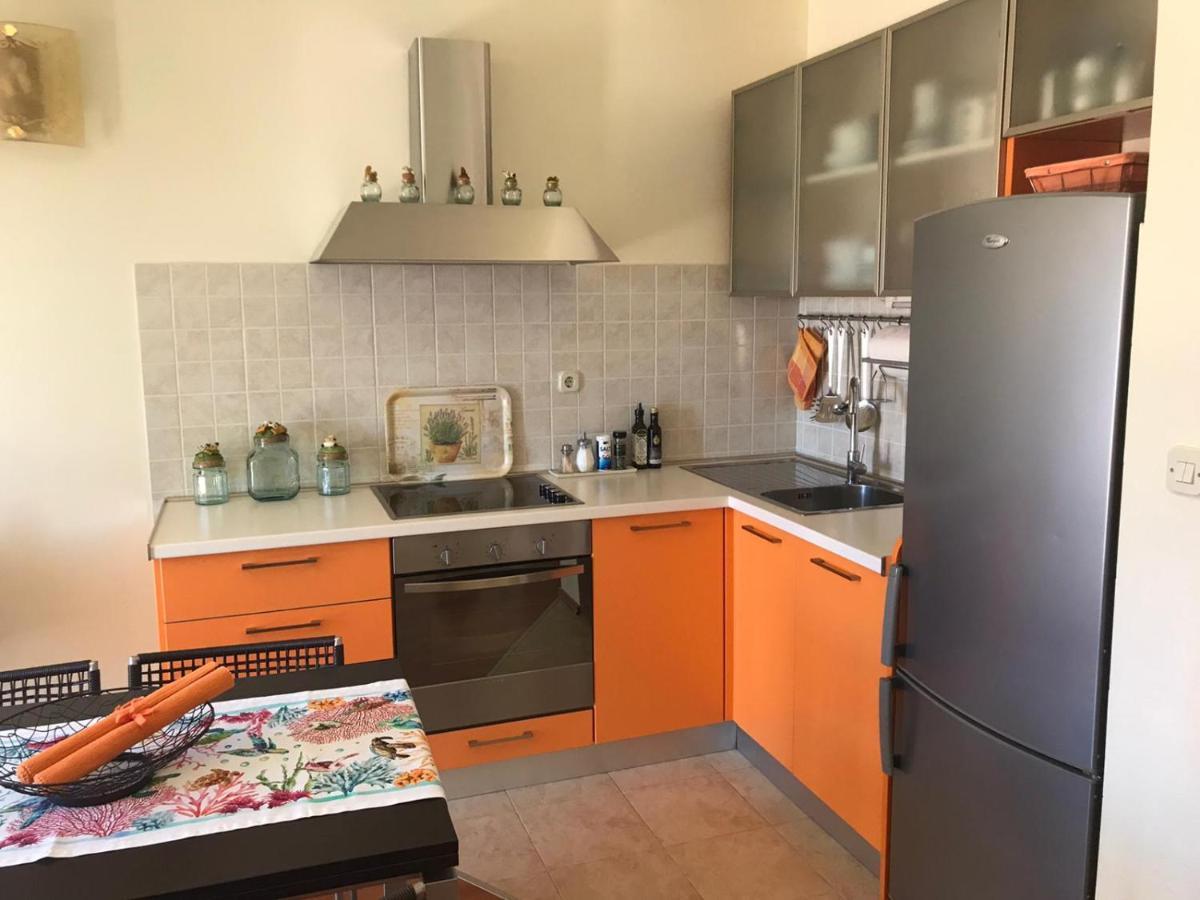 Apartmani Katarina Bol Eksteriør bilde
